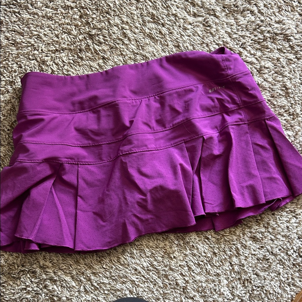 Nike Magenta Pleated Skirt - Picture 2 of 2